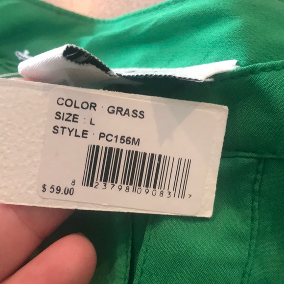 Button down - Picture 7 of 7